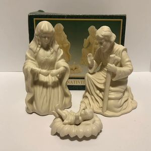 Vintage 3 piece Nativity Set